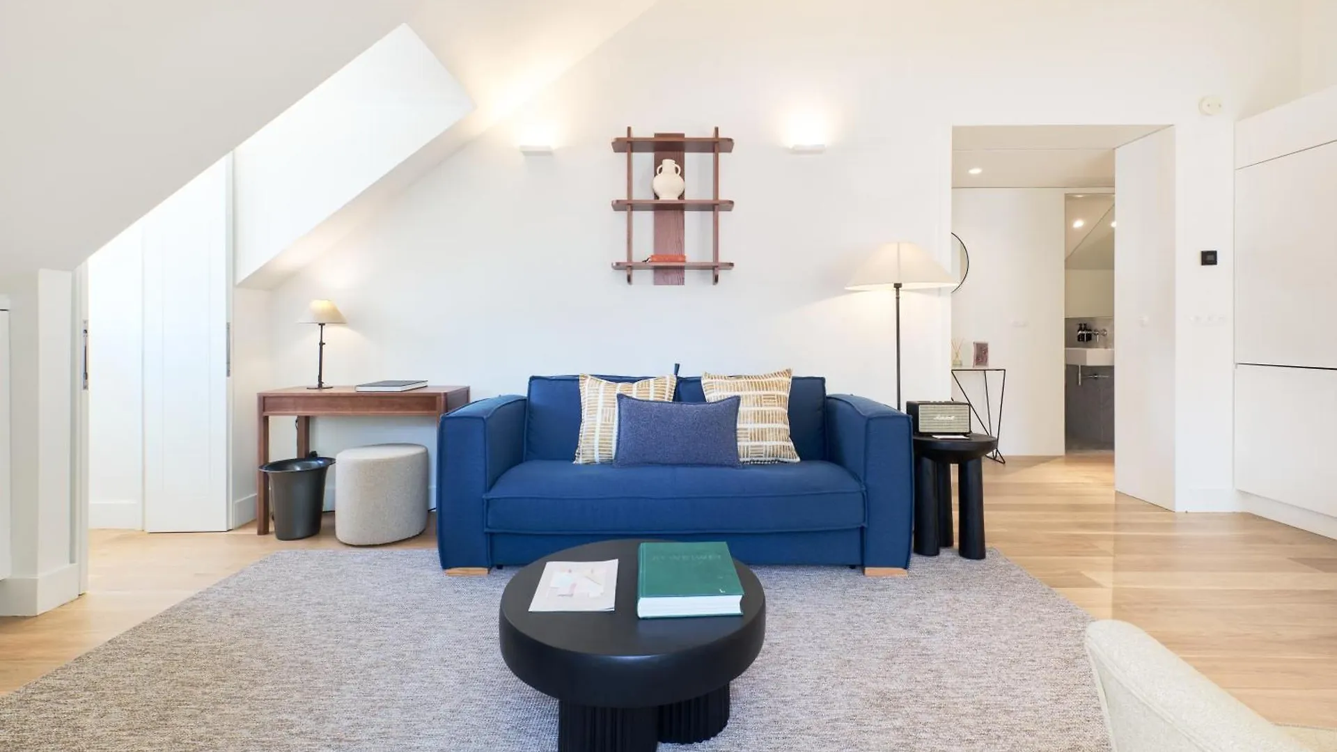 Ando Living - Santa Justa 79 House Apartment Lisbon