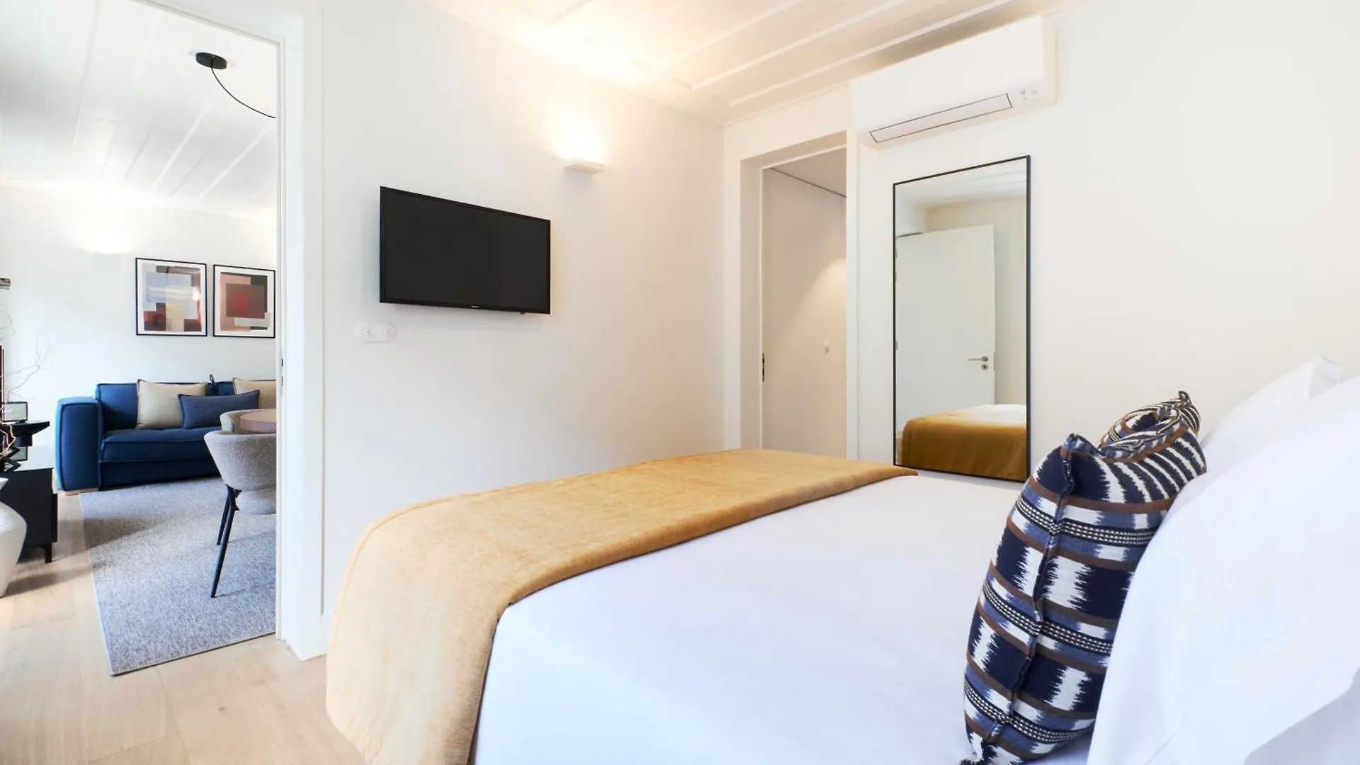 Ando Living - Santa Justa 79 House Apartment Lisbon Portugal