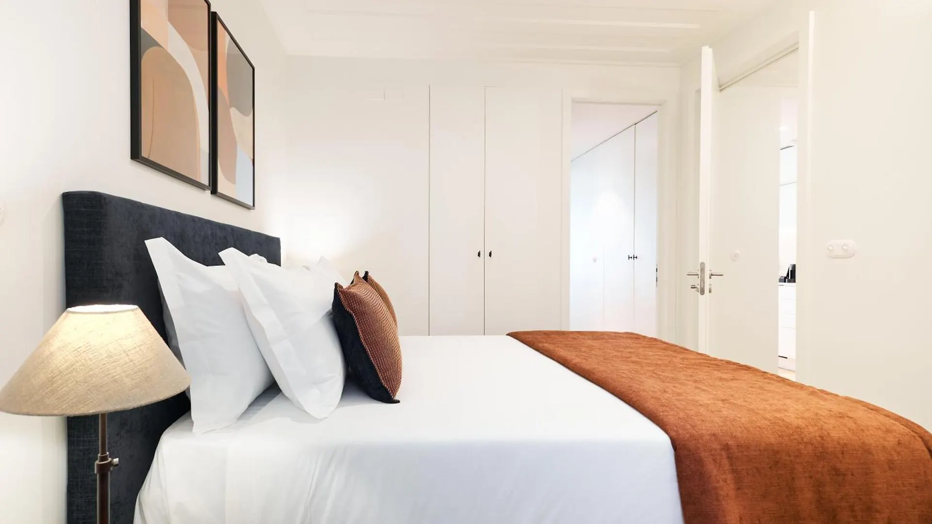 Ando Living - Santa Justa 79 House Apartment Lisbon