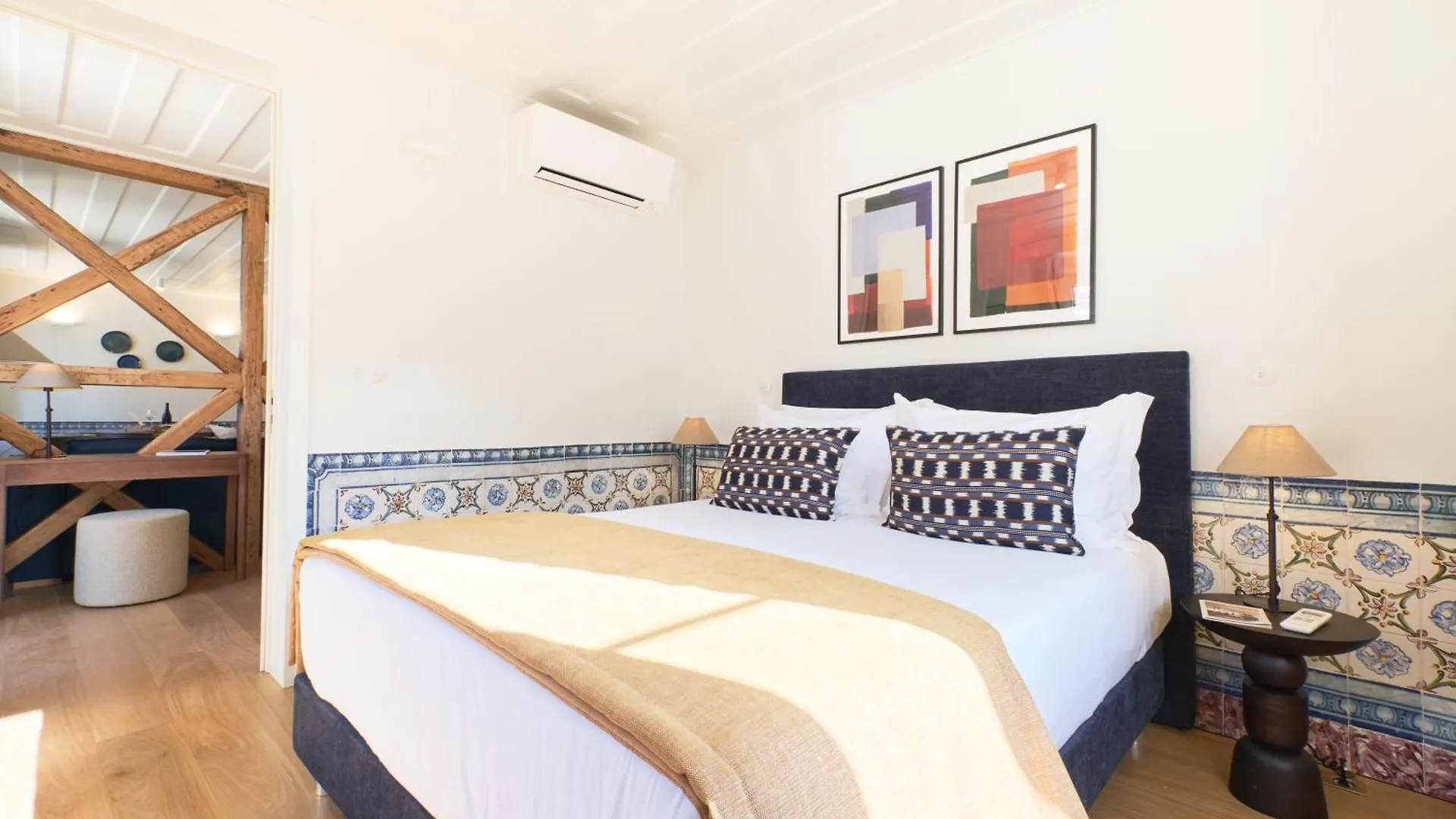 Ando Living - Santa Justa 79 House Apartment Lisbon